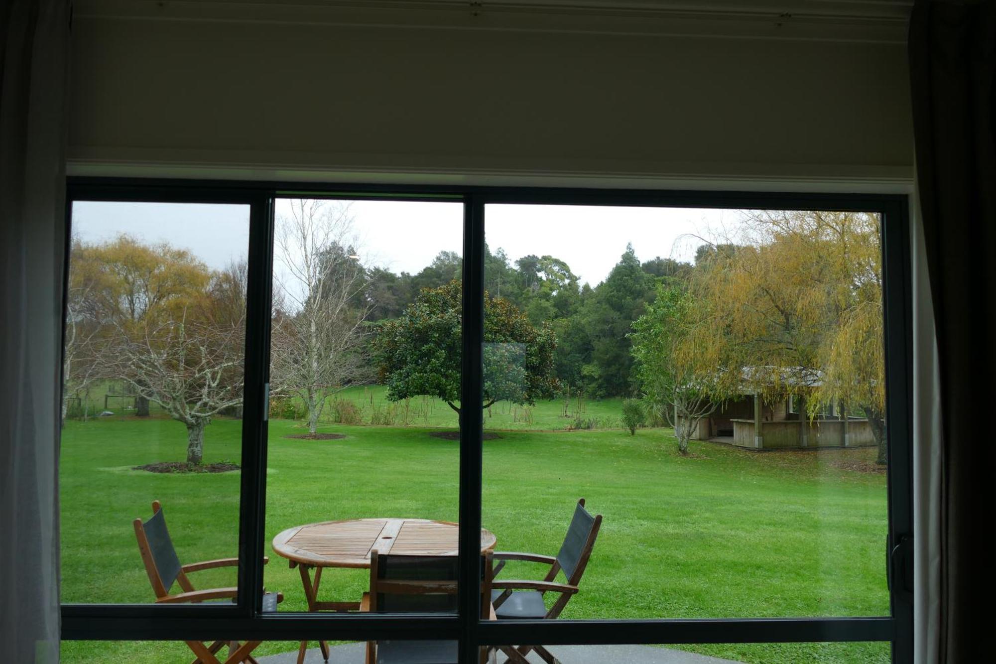 Patons Rock Beach Villas Takaka Exterior photo