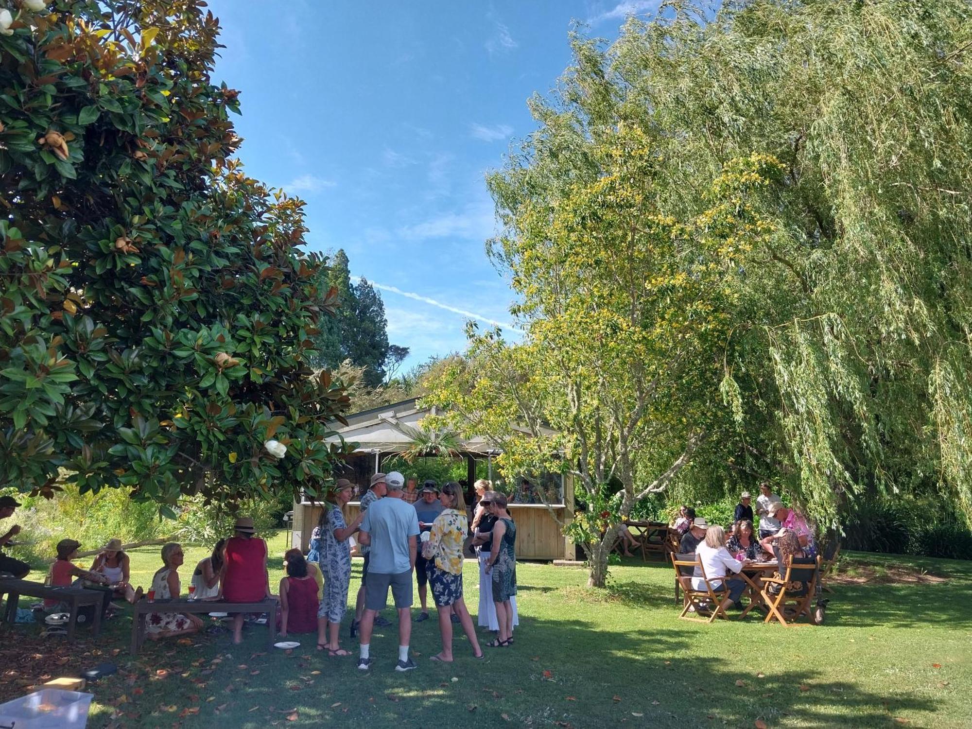 Patons Rock Beach Villas Takaka Exterior photo